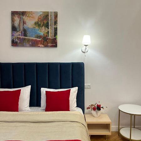 Siesta Apartment On Stefanyka Львов Экстерьер фото