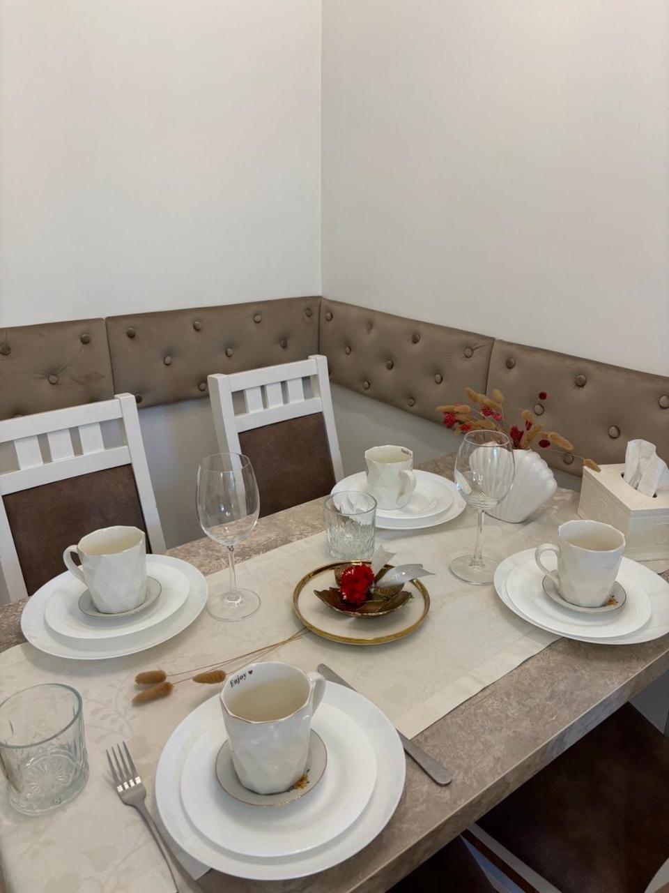 Siesta Apartment On Stefanyka Львов Экстерьер фото